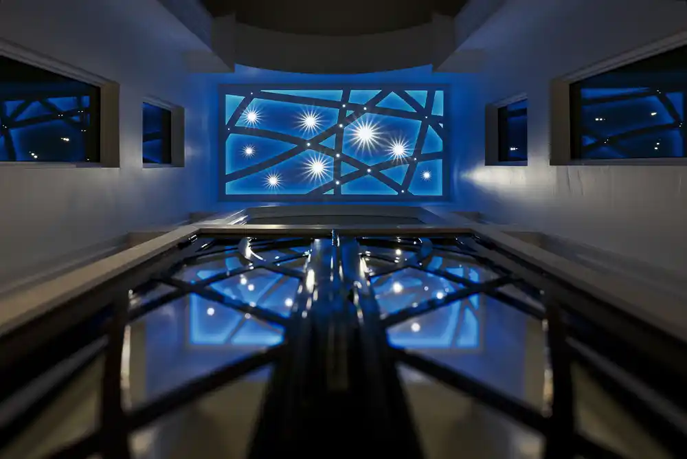 Architectural storytelling through programmable light.